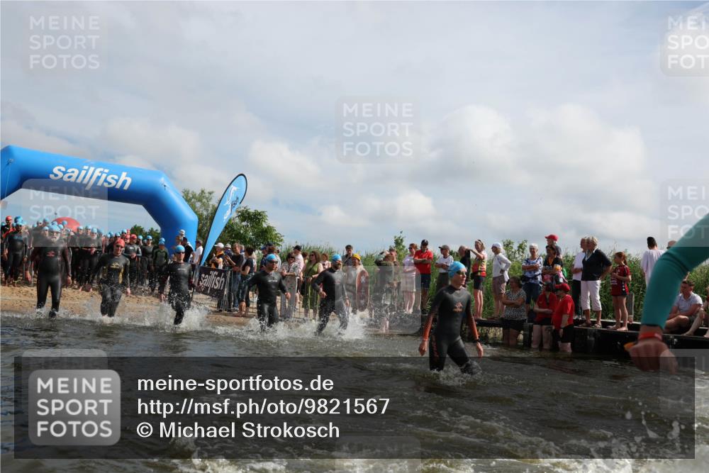 21.06.2026 - Viking Triathlon Michael Strokosch http://msf.ph/oto/9821567 21.06.2026 10:07:59 Schwimmen 57, 71, 178, 217, 257, 295, 298, 388, 424, 494, 534, 607, 635 meine-sportfotos.de