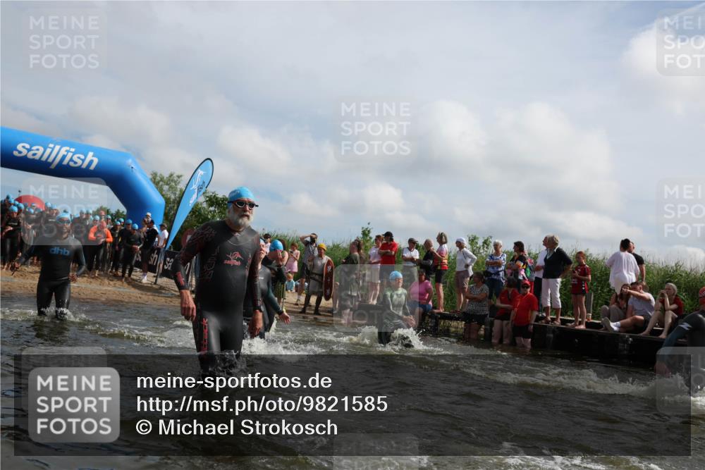21.06.2026 - Viking Triathlon Michael Strokosch http://msf.ph/oto/9821585 21.06.2026 10:08:07 Schwimmen 57, 59, 71, 172, 178, 182, 257, 382, 424, 427, 433, 534, 607, 635, 642 meine-sportfotos.de