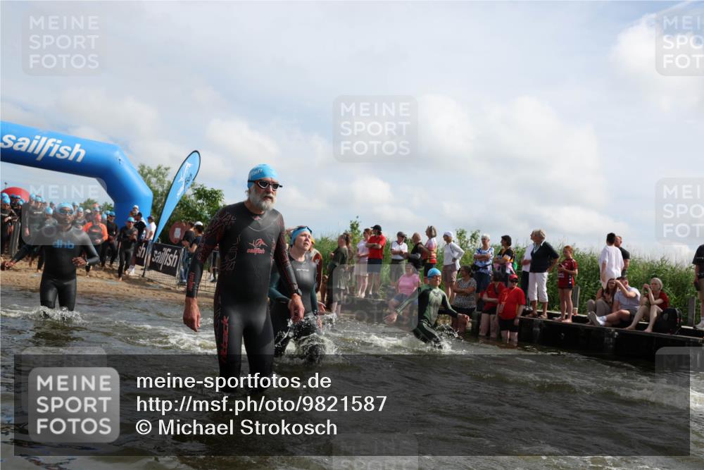 21.06.2026 - Viking Triathlon Michael Strokosch http://msf.ph/oto/9821587 21.06.2026 10:08:08 Schwimmen 57, 59, 71, 172, 178, 182, 382, 424, 427, 433, 534, 607, 635, 642 meine-sportfotos.de
