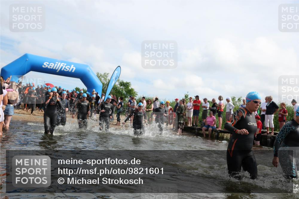 21.06.2026 - Viking Triathlon Michael Strokosch http://msf.ph/oto/9821601 21.06.2026 10:08:16 Schwimmen 59, 101, 172, 223, 250, 283, 335, 382, 416, 421, 433, 434, 463, 564, 642 meine-sportfotos.de