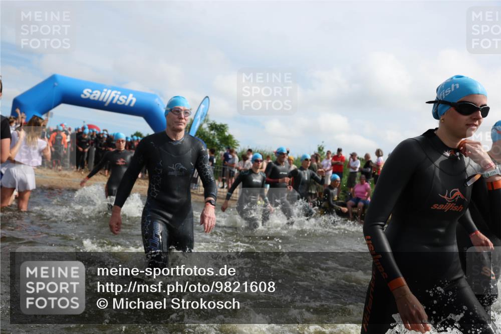21.06.2026 - Viking Triathlon Michael Strokosch http://msf.ph/oto/9821608 21.06.2026 10:08:21 Schwimmen 101, 133, 192, 222, 223, 250, 283, 335, 354, 375, 416, 421, 434, 463, 564 meine-sportfotos.de