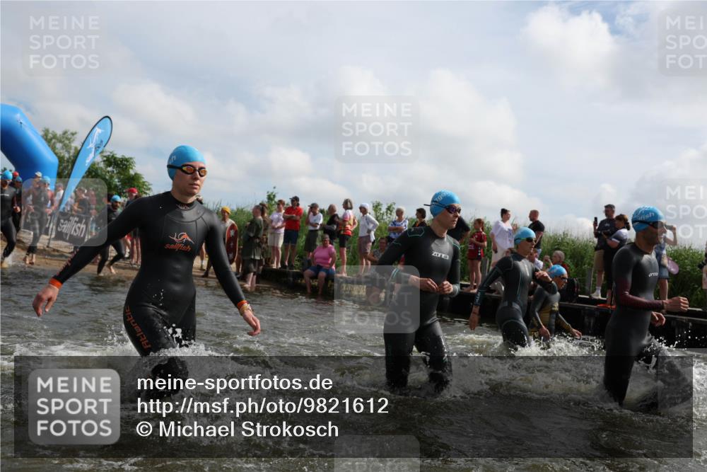 21.06.2026 - Viking Triathlon Michael Strokosch http://msf.ph/oto/9821612 21.06.2026 10:08:24 Schwimmen 101, 133, 168, 192, 222, 223, 250, 283, 335, 354, 375, 416, 463, 564, 613 meine-sportfotos.de