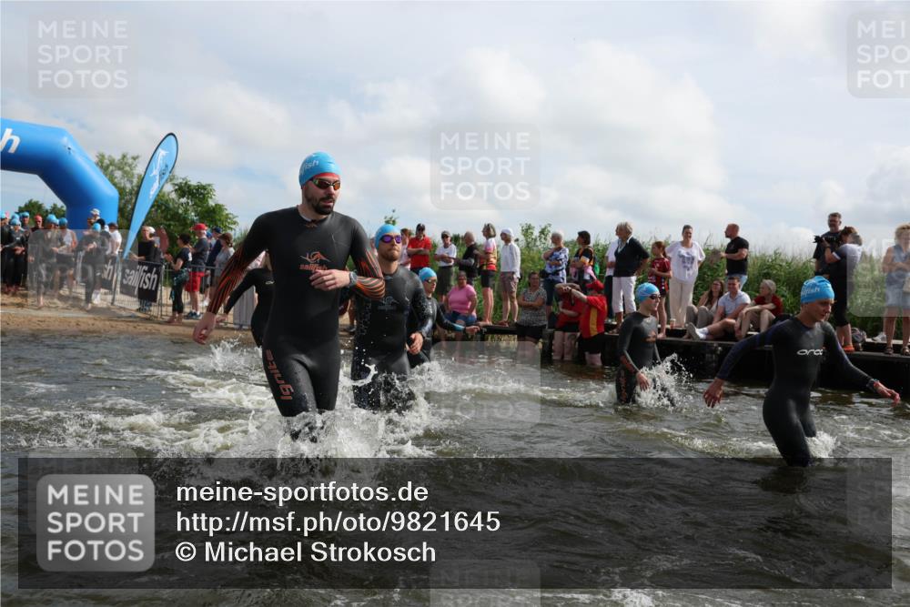 21.06.2026 - Viking Triathlon Michael Strokosch http://msf.ph/oto/9821645 21.06.2026 10:08:42 Schwimmen 75, 92, 105, 203, 207, 254, 322, 324, 365, 376, 409, 476, 549, 629, 661 meine-sportfotos.de