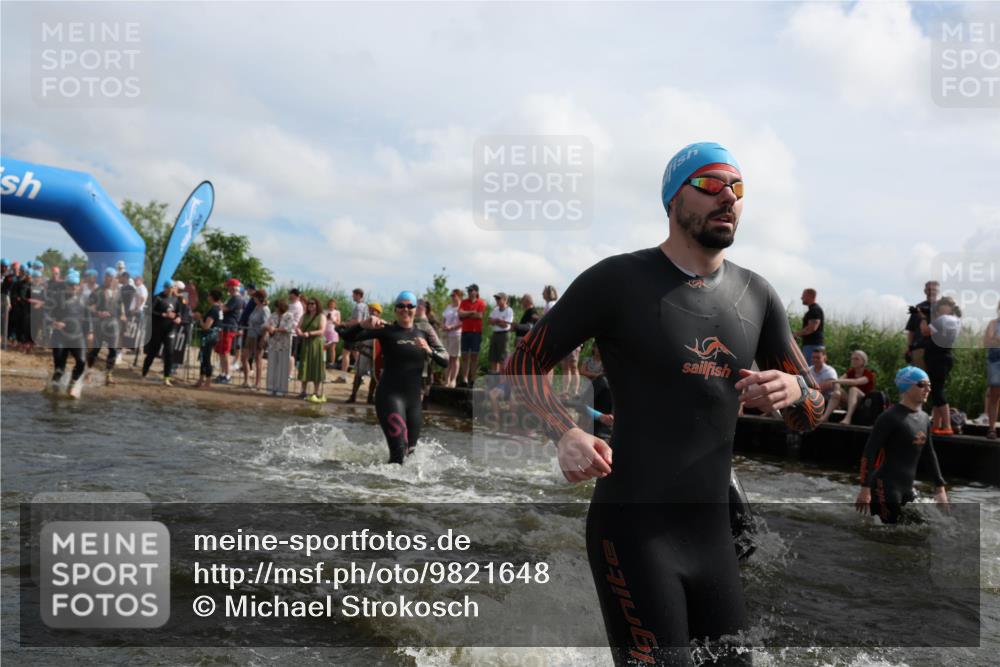 21.06.2026 - Viking Triathlon Michael Strokosch http://msf.ph/oto/9821648 21.06.2026 10:08:43 Schwimmen 75, 92, 105, 203, 207, 254, 322, 324, 365, 376, 409, 476, 549, 629, 661 meine-sportfotos.de