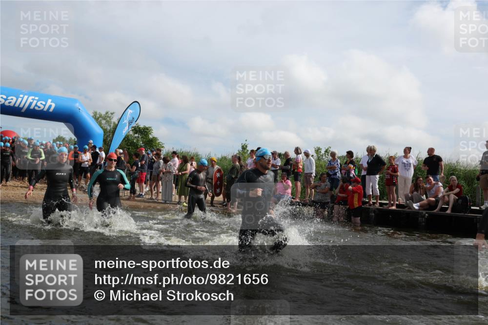 21.06.2026 - Viking Triathlon Michael Strokosch http://msf.ph/oto/9821656 21.06.2026 10:08:47 Schwimmen 75, 92, 105, 196, 203, 224, 272, 324, 365, 389, 409, 476, 549, 566, 661 meine-sportfotos.de