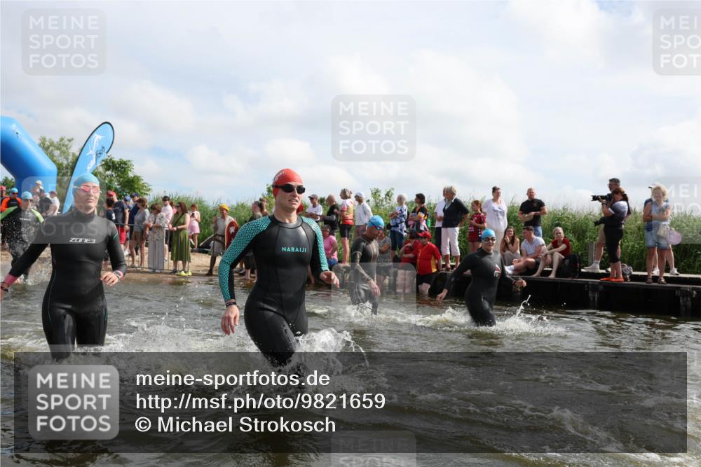 21.06.2026 - Viking Triathlon Michael Strokosch http://msf.ph/oto/9821659 21.06.2026 10:08:49 Schwimmen 40, 92, 105, 139, 181, 196, 224, 237, 272, 365, 389, 409, 476, 566, 661 meine-sportfotos.de