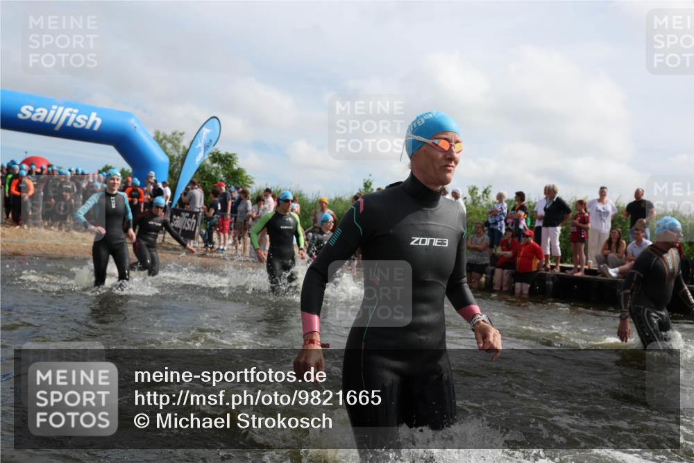 21.06.2026 - Viking Triathlon Michael Strokosch http://msf.ph/oto/9821665 21.06.2026 10:08:51 Schwimmen 40, 105, 139, 181, 196, 224, 237, 272, 344, 365, 389, 409, 476, 566, 661 meine-sportfotos.de