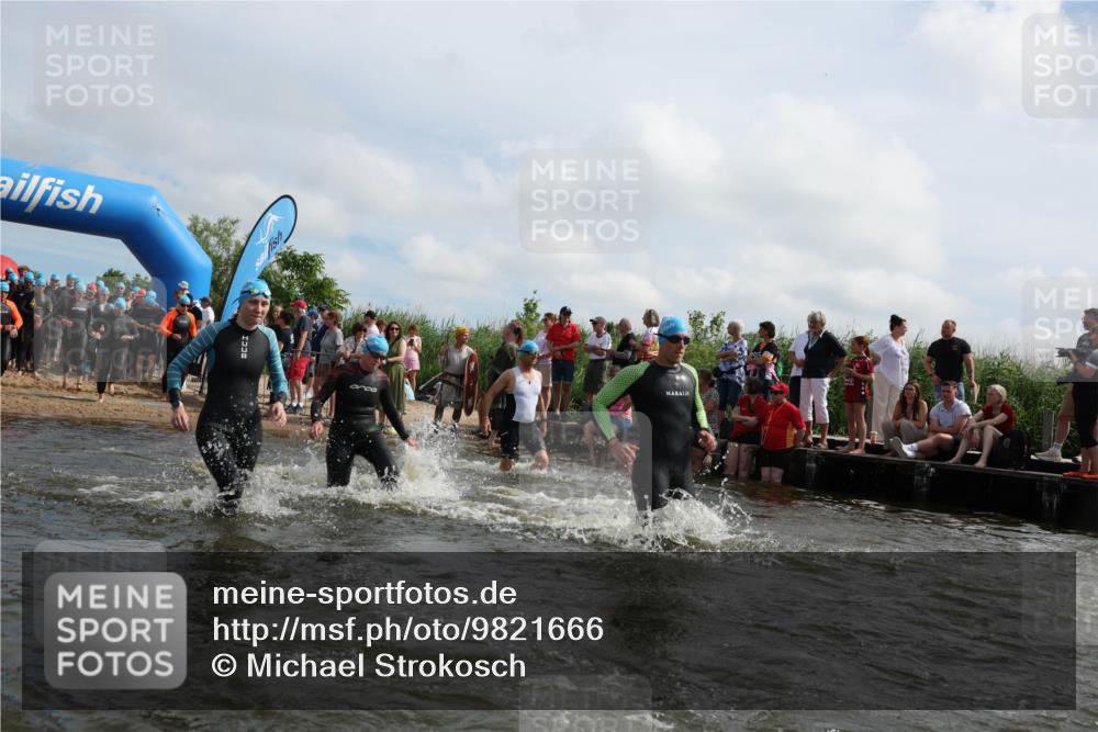21.06.2026 - Viking Triathlon Michael Strokosch http://msf.ph/oto/9821666 21.06.2026 10:08:52 Schwimmen 40, 105, 139, 181, 196, 224, 237, 272, 344, 365, 389, 409, 476, 566, 661 meine-sportfotos.de