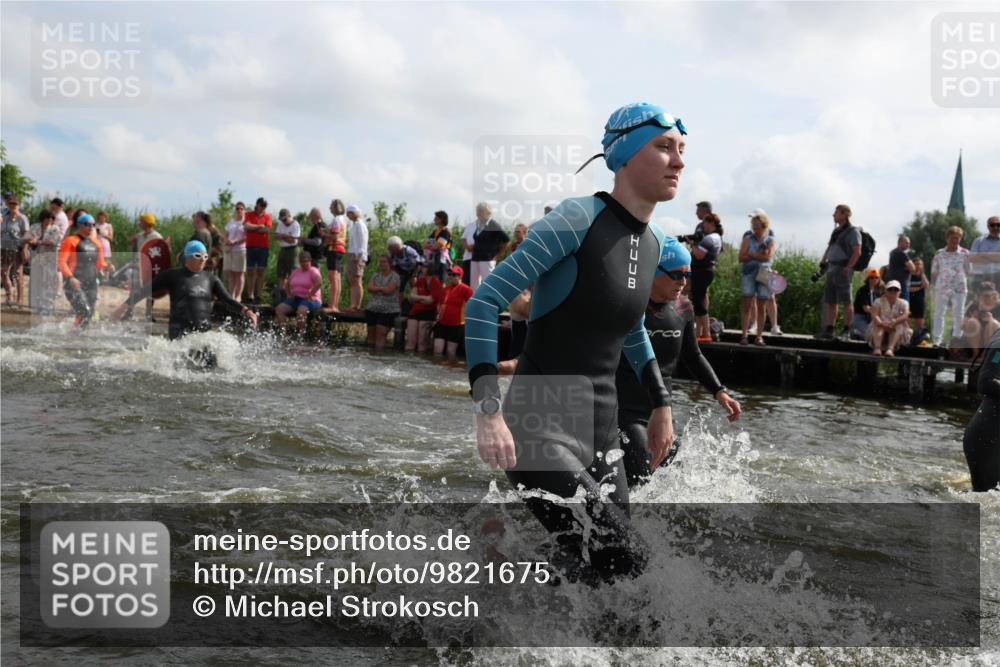 21.06.2026 - Viking Triathlon Michael Strokosch http://msf.ph/oto/9821675 21.06.2026 10:08:55 Schwimmen 40, 106, 139, 181, 196, 224, 237, 252, 272, 344, 362, 389, 509, 566 meine-sportfotos.de