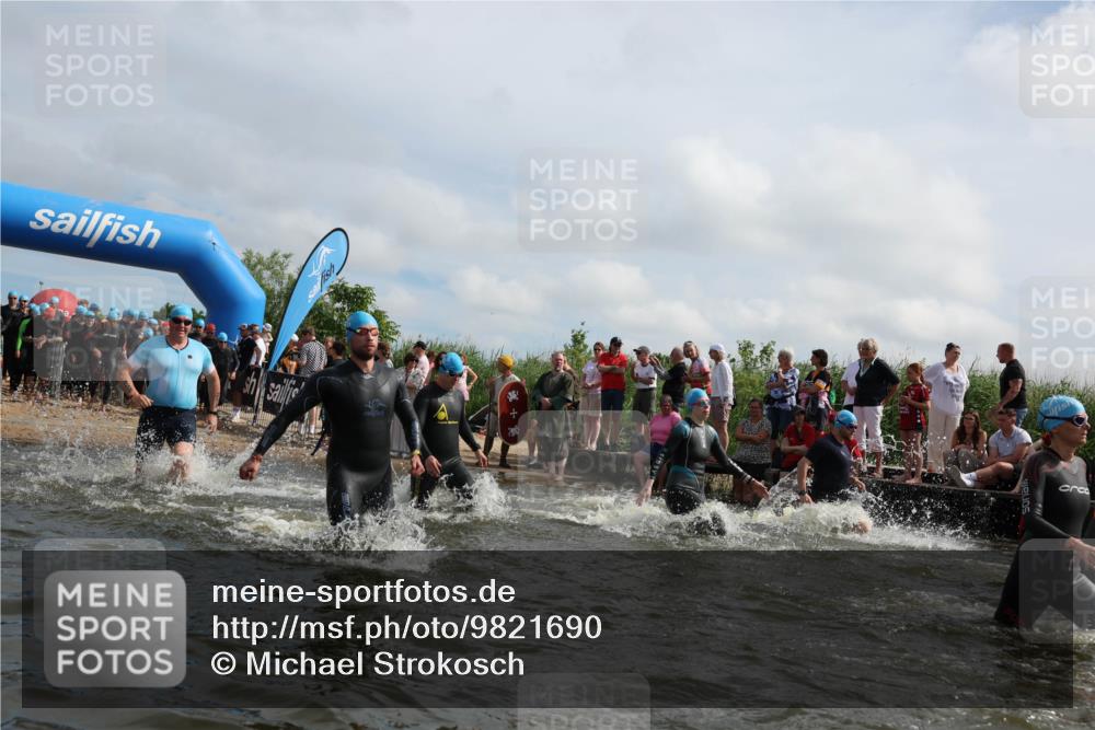 21.06.2026 - Viking Triathlon Michael Strokosch http://msf.ph/oto/9821690 21.06.2026 10:09:01 Schwimmen 40, 70, 77, 106, 139, 181, 237, 252, 344, 362, 509, 542, 631, 652 meine-sportfotos.de