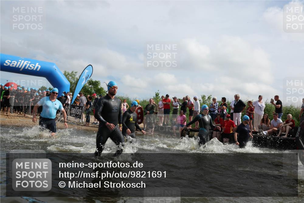 21.06.2026 - Viking Triathlon Michael Strokosch http://msf.ph/oto/9821691 21.06.2026 10:09:02 Schwimmen 40, 70, 77, 106, 139, 181, 237, 252, 344, 362, 509, 542, 631, 652 meine-sportfotos.de