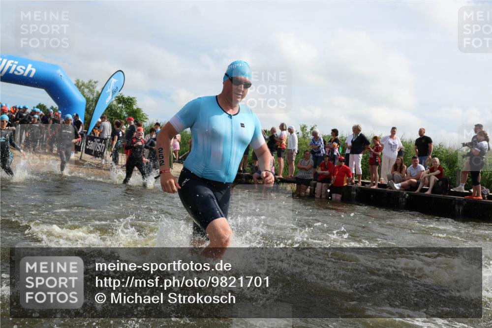21.06.2026 - Viking Triathlon Michael Strokosch http://msf.ph/oto/9821701 21.06.2026 10:09:05 Schwimmen 70, 77, 106, 155, 252, 347, 362, 431, 502, 509, 542, 631, 639, 652 meine-sportfotos.de