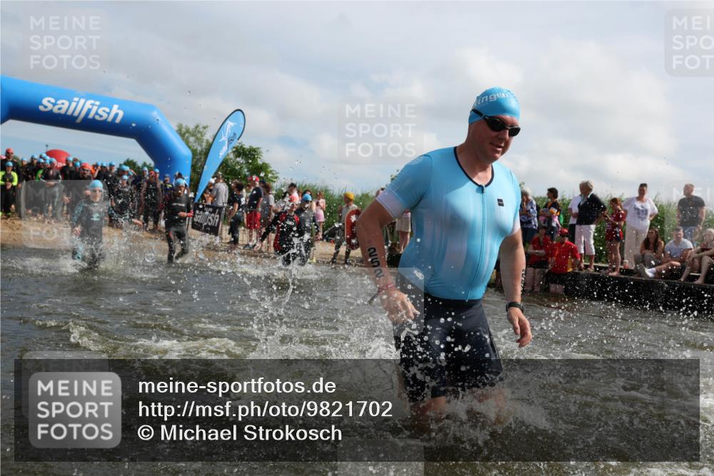 21.06.2026 - Viking Triathlon Michael Strokosch http://msf.ph/oto/9821702 21.06.2026 10:09:05 Schwimmen 70, 77, 106, 155, 252, 347, 362, 431, 502, 509, 542, 631, 639, 652 meine-sportfotos.de