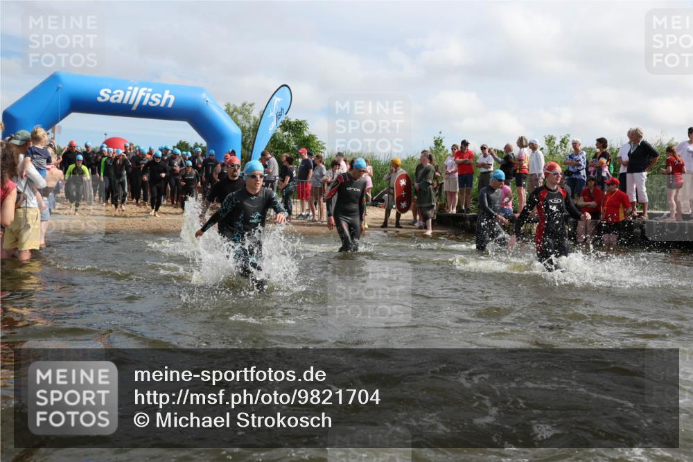 21.06.2026 - Viking Triathlon Michael Strokosch http://msf.ph/oto/9821704 21.06.2026 10:09:07 Schwimmen 70, 77, 106, 155, 252, 347, 362, 431, 502, 509, 542, 631, 639, 652 meine-sportfotos.de