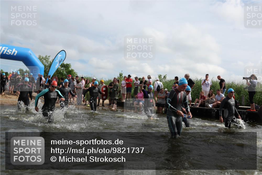 21.06.2026 - Viking Triathlon Michael Strokosch http://msf.ph/oto/9821737 21.06.2026 10:09:21 Schwimmen 52, 61, 127, 141, 309, 385, 439, 504, 512, 529, 532, 538, 561, 646, 670 meine-sportfotos.de