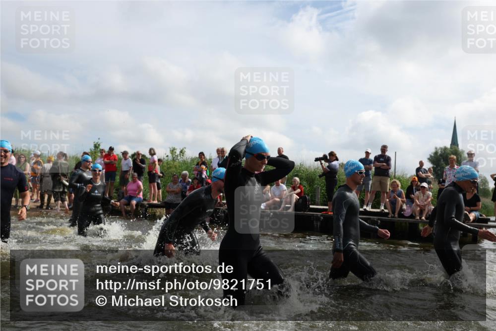 21.06.2026 - Viking Triathlon Michael Strokosch http://msf.ph/oto/9821751 21.06.2026 10:09:27 Schwimmen 52, 61, 141, 174, 305, 309, 357, 417, 439, 512, 532, 538, 557, 561, 646 meine-sportfotos.de