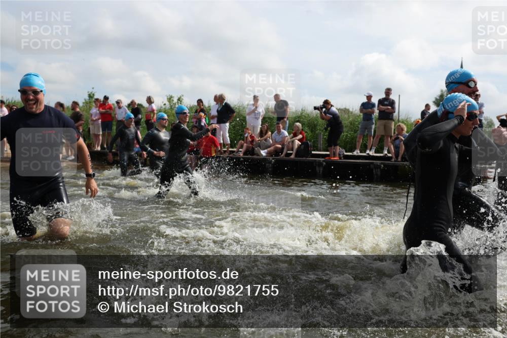 21.06.2026 - Viking Triathlon Michael Strokosch http://msf.ph/oto/9821755 21.06.2026 10:09:28 Schwimmen 52, 61, 141, 174, 305, 309, 357, 417, 439, 512, 532, 538, 557, 561, 646 meine-sportfotos.de