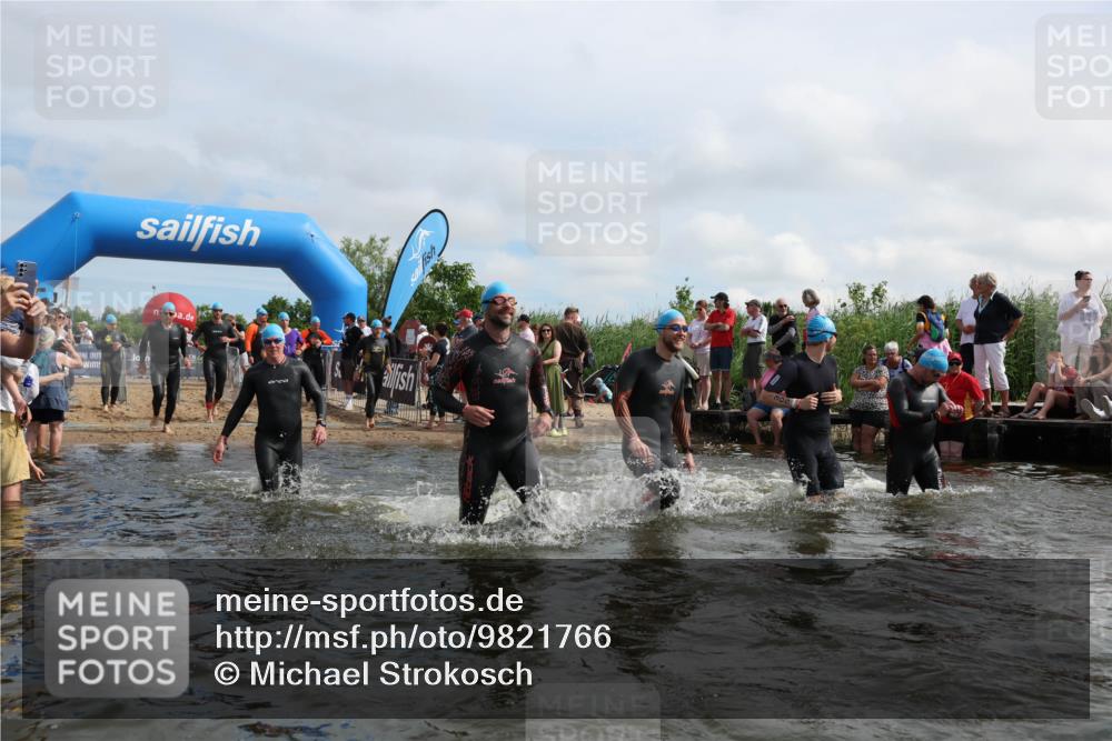 21.06.2026 - Viking Triathlon Michael Strokosch http://msf.ph/oto/9821766 21.06.2026 10:09:33 Schwimmen 52, 61, 117, 174, 244, 264, 305, 309, 357, 379, 417, 439, 491, 512, 515, 557 meine-sportfotos.de