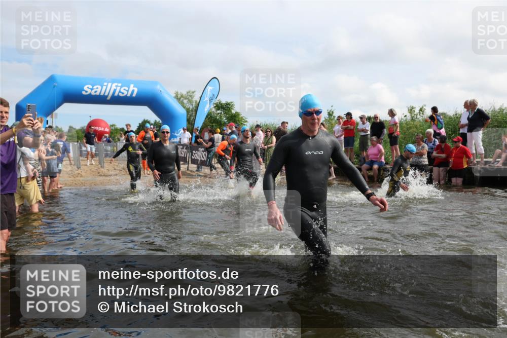 21.06.2026 - Viking Triathlon Michael Strokosch http://msf.ph/oto/9821776 21.06.2026 10:09:37 Schwimmen 39, 117, 174, 244, 264, 305, 357, 379, 417, 491, 515, 557 meine-sportfotos.de