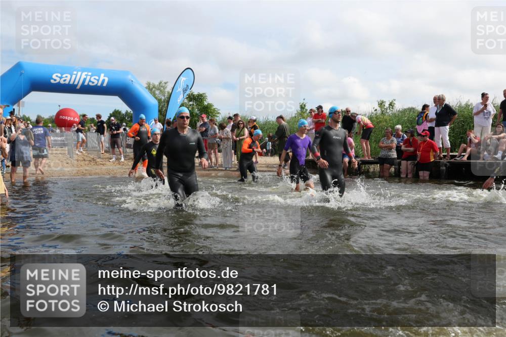 21.06.2026 - Viking Triathlon Michael Strokosch http://msf.ph/oto/9821781 21.06.2026 10:09:38 Schwimmen 39, 117, 174, 244, 264, 305, 357, 379, 417, 491, 515, 557 meine-sportfotos.de