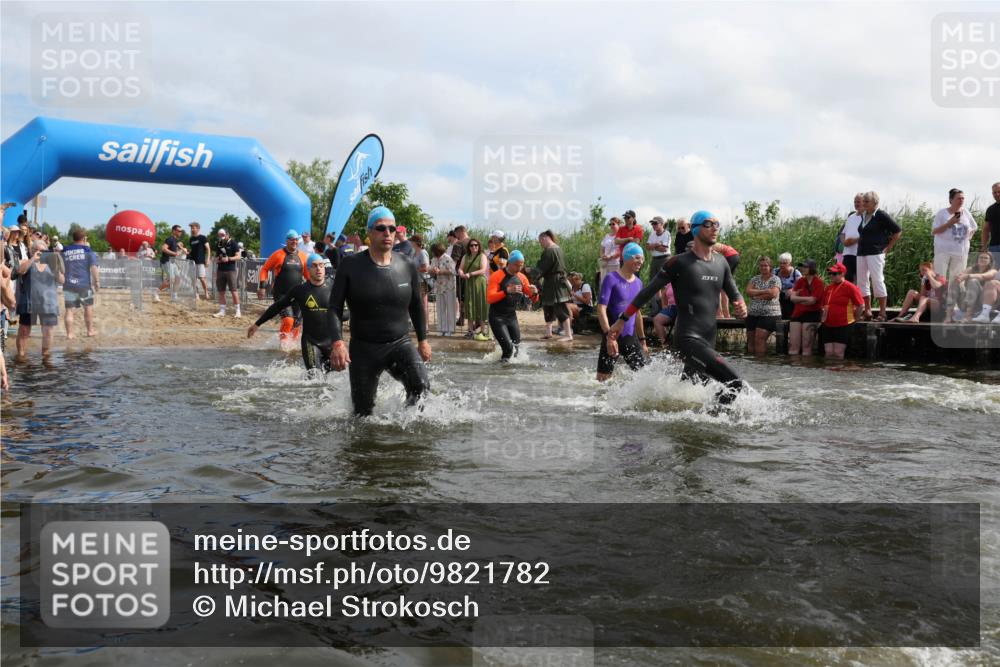 21.06.2026 - Viking Triathlon Michael Strokosch http://msf.ph/oto/9821782 21.06.2026 10:09:39 Schwimmen 39, 117, 174, 244, 264, 305, 357, 379, 417, 491, 515, 557 meine-sportfotos.de