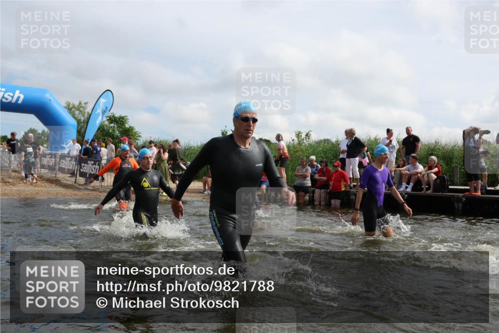 21.06.2026 - Viking Triathlon Michael Strokosch http://msf.ph/oto/9821788 21.06.2026 10:09:41 Schwimmen 39, 117, 244, 264, 379, 491, 515 meine-sportfotos.de