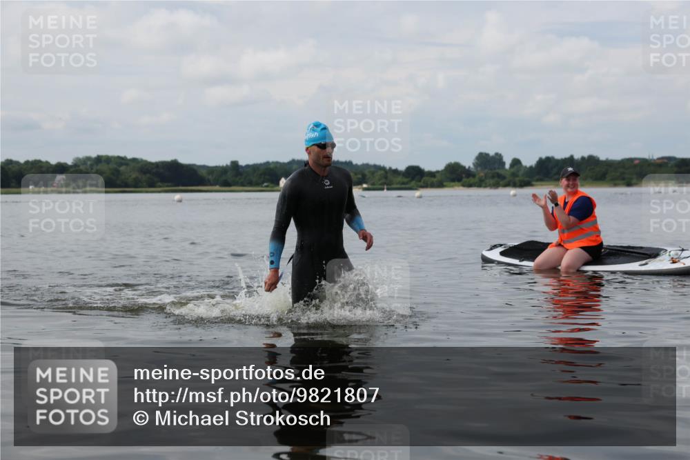 21.06.2026 - Viking Triathlon Michael Strokosch http://msf.ph/oto/9821807 21.06.2026 10:24:24 Schwimmen 517 meine-sportfotos.de