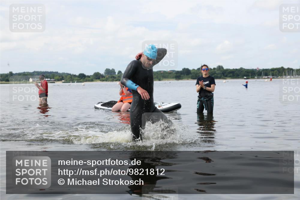 21.06.2026 - Viking Triathlon Michael Strokosch http://msf.ph/oto/9821812 21.06.2026 10:24:26 Schwimmen 517 meine-sportfotos.de