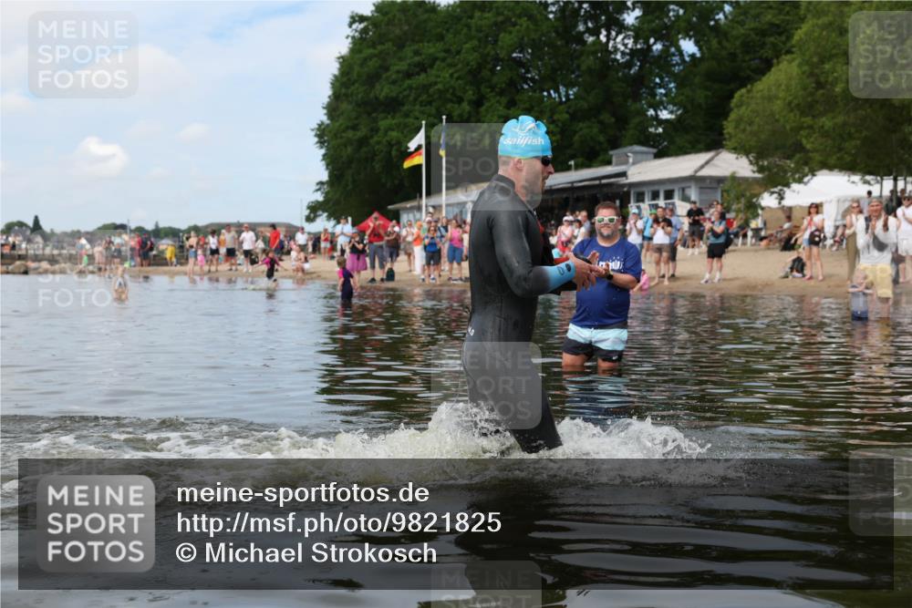 21.06.2026 - Viking Triathlon Michael Strokosch http://msf.ph/oto/9821825 21.06.2026 10:24:30 Schwimmen 517 meine-sportfotos.de