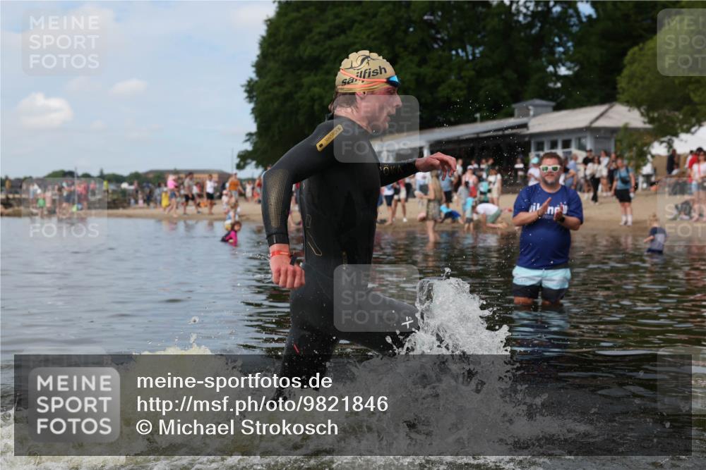 21.06.2026 - Viking Triathlon Michael Strokosch http://msf.ph/oto/9821846 21.06.2026 10:24:52 Schwimmen 9 meine-sportfotos.de