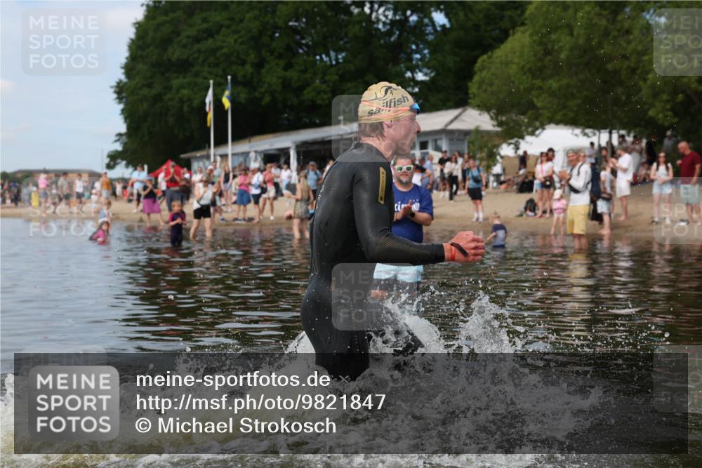 21.06.2026 - Viking Triathlon Michael Strokosch http://msf.ph/oto/9821847 21.06.2026 10:24:53 Schwimmen 9 meine-sportfotos.de