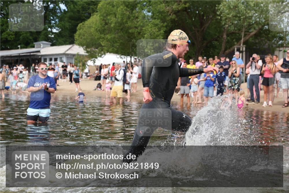 21.06.2026 - Viking Triathlon Michael Strokosch http://msf.ph/oto/9821849 21.06.2026 10:24:53 Schwimmen 9 meine-sportfotos.de