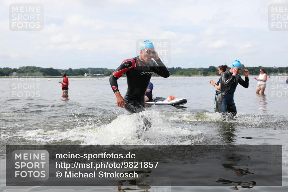 21.06.2026 - Viking Triathlon Michael Strokosch http://msf.ph/oto/9821857 21.06.2026 10:25:29 Schwimmen 1, 4, 10, 189 meine-sportfotos.de