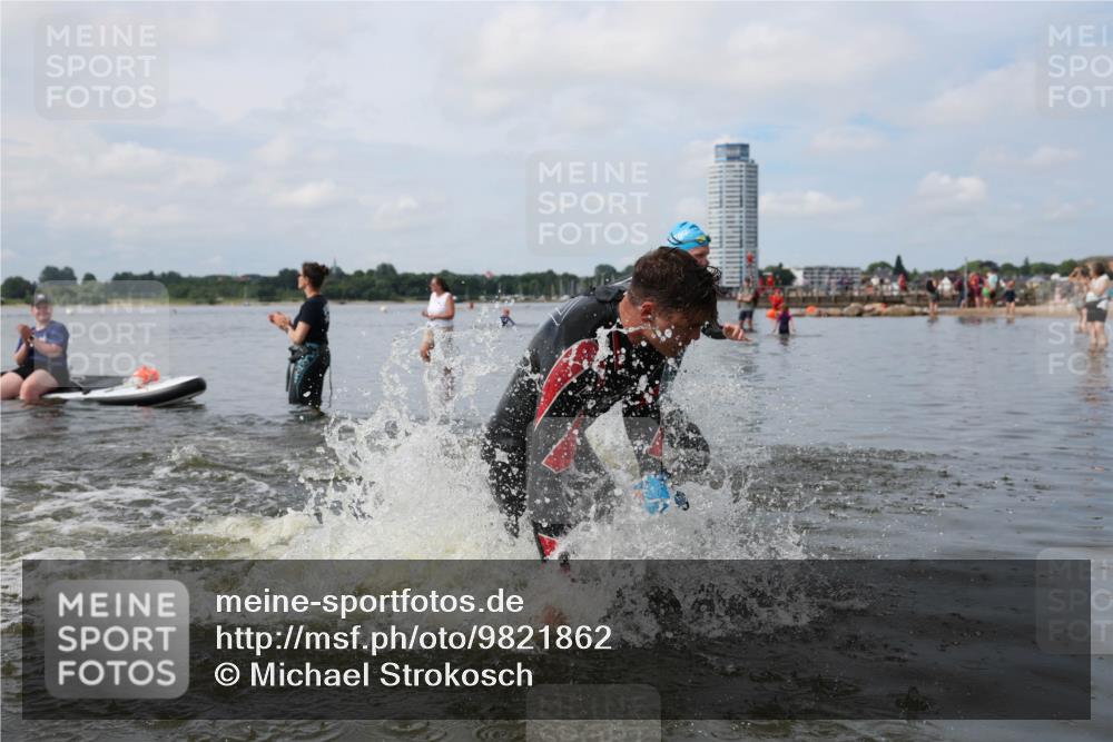 21.06.2026 - Viking Triathlon Michael Strokosch http://msf.ph/oto/9821862 21.06.2026 10:25:31 Schwimmen 1, 4, 10, 189 meine-sportfotos.de