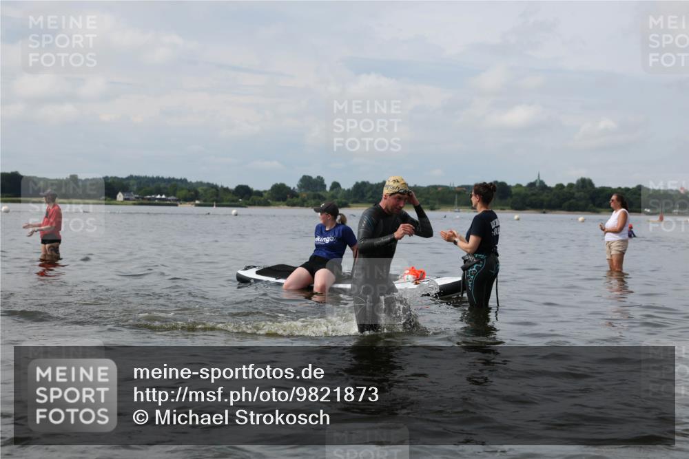21.06.2026 - Viking Triathlon Michael Strokosch http://msf.ph/oto/9821873 21.06.2026 10:25:36 Schwimmen 1, 4, 8, 10, 189 meine-sportfotos.de