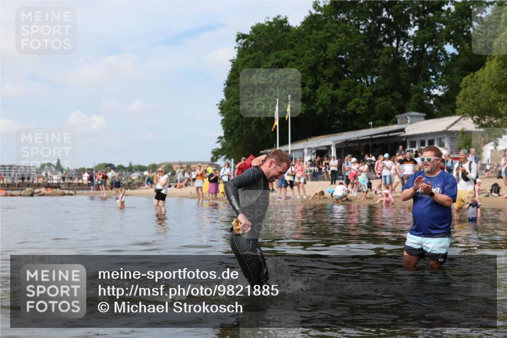 21.06.2026 - Viking Triathlon Michael Strokosch http://msf.ph/oto/9821885 21.06.2026 10:25:40 Schwimmen 4, 8, 10 meine-sportfotos.de