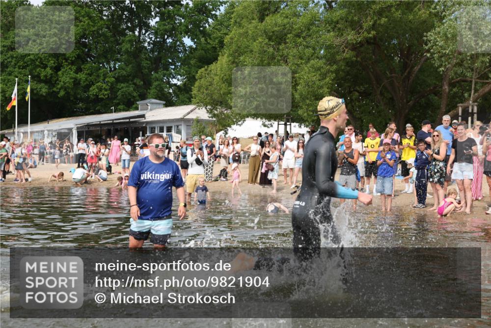 21.06.2026 - Viking Triathlon Michael Strokosch http://msf.ph/oto/9821904 21.06.2026 10:25:47 Schwimmen 8, 10 meine-sportfotos.de