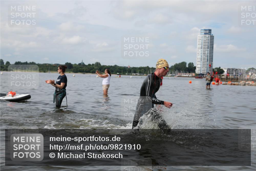 21.06.2026 - Viking Triathlon Michael Strokosch http://msf.ph/oto/9821910 21.06.2026 10:25:52 Schwimmen 8 meine-sportfotos.de