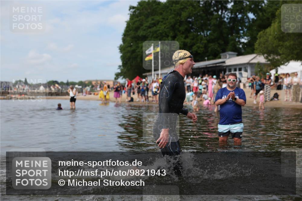 21.06.2026 - Viking Triathlon Michael Strokosch http://msf.ph/oto/9821943 21.06.2026 10:26:16 Schwimmen 2, 21, 474, 548 meine-sportfotos.de
