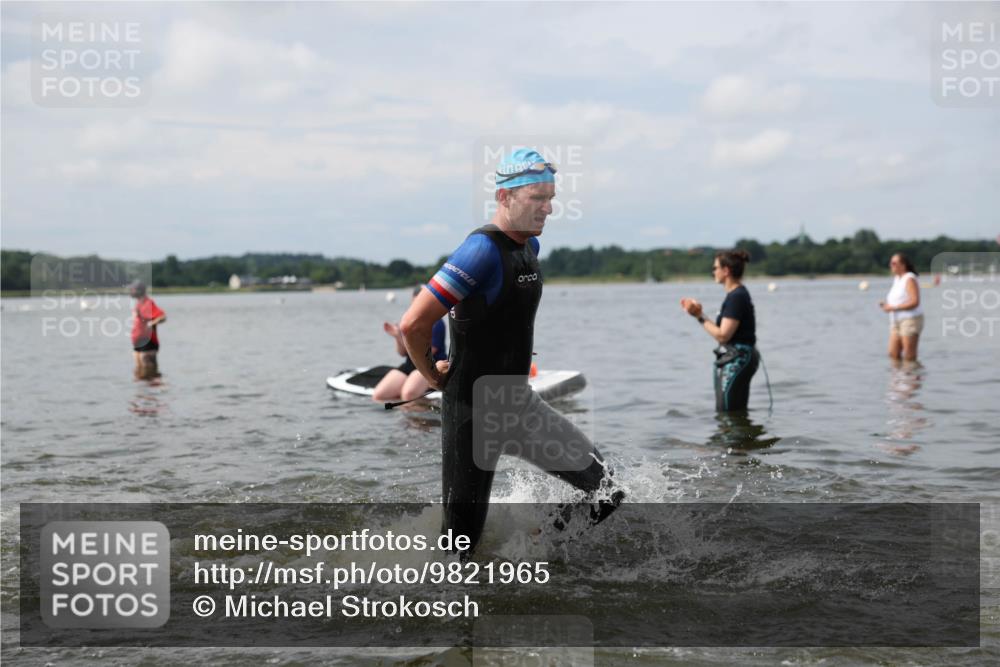 21.06.2026 - Viking Triathlon Michael Strokosch http://msf.ph/oto/9821965 21.06.2026 10:26:29 Schwimmen 21, 334, 474, 548 meine-sportfotos.de
