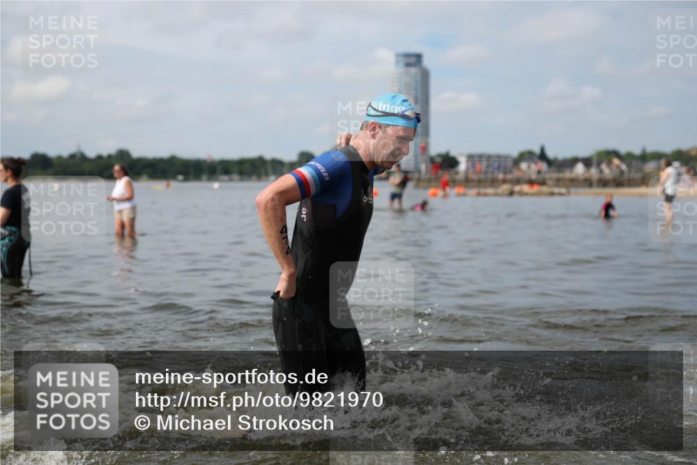 21.06.2026 - Viking Triathlon Michael Strokosch http://msf.ph/oto/9821970 21.06.2026 10:26:30 Schwimmen 21, 334, 474, 548 meine-sportfotos.de
