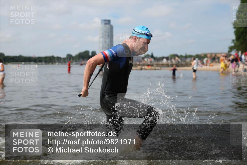 21.06.2026 - Viking Triathlon Michael Strokosch http://msf.ph/oto/9821971 21.06.2026 10:26:31 Schwimmen 21, 334, 453, 474, 548 meine-sportfotos.de