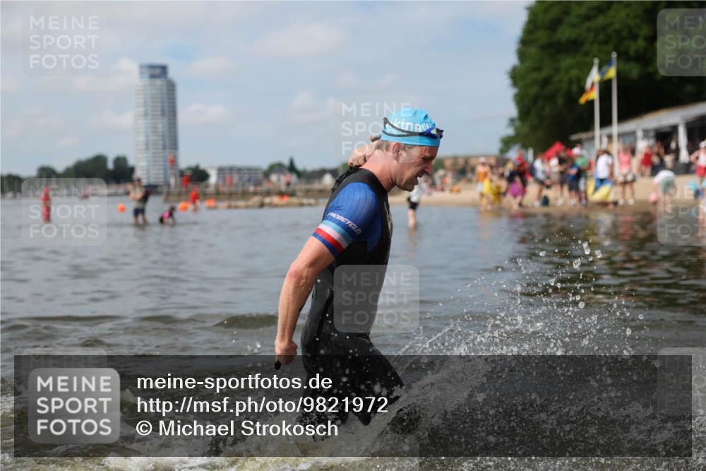 21.06.2026 - Viking Triathlon Michael Strokosch http://msf.ph/oto/9821972 21.06.2026 10:26:31 Schwimmen 21, 334, 453, 474, 548 meine-sportfotos.de