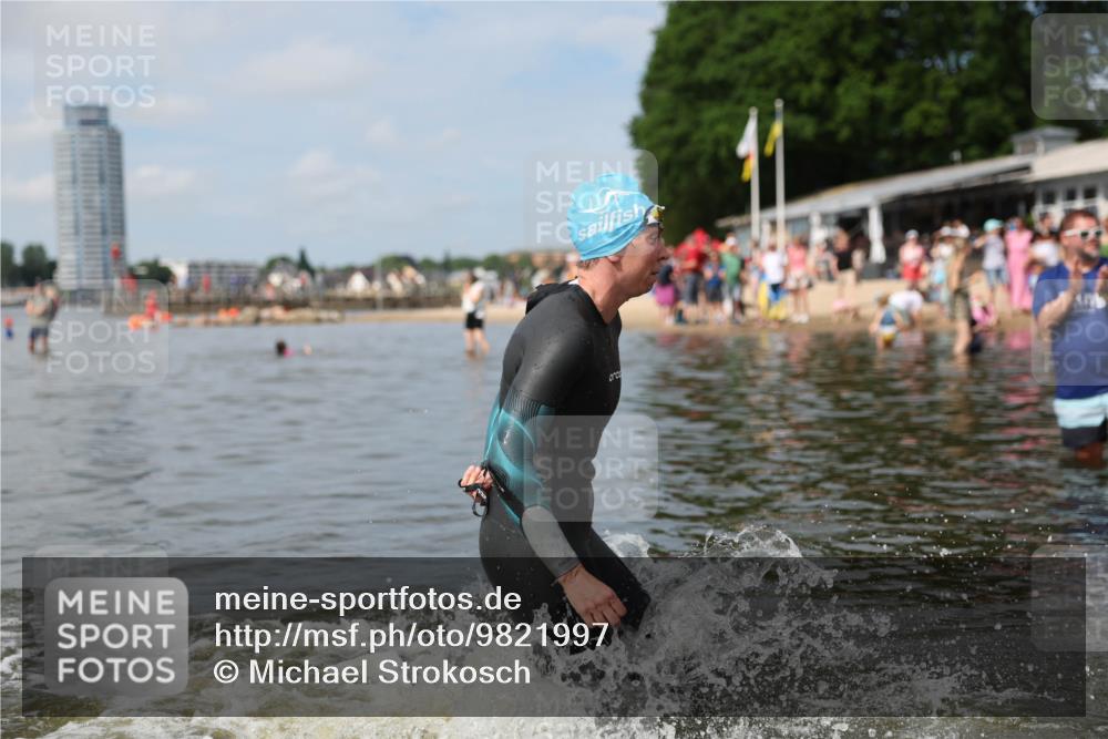 21.06.2026 - Viking Triathlon Michael Strokosch http://msf.ph/oto/9821997 21.06.2026 10:26:51 Schwimmen 7, 25, 176, 334, 426, 453, 547, 575 meine-sportfotos.de