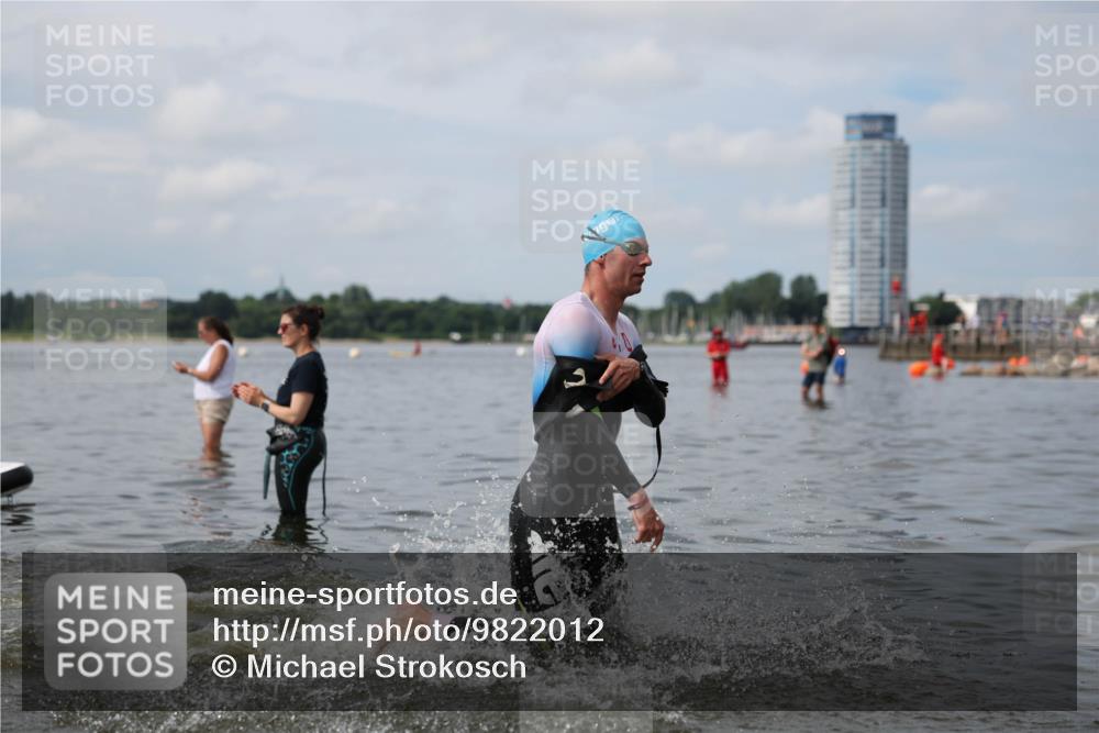 21.06.2026 - Viking Triathlon Michael Strokosch http://msf.ph/oto/9822012 21.06.2026 10:26:58 Schwimmen 7, 25, 176, 426, 547, 575 meine-sportfotos.de