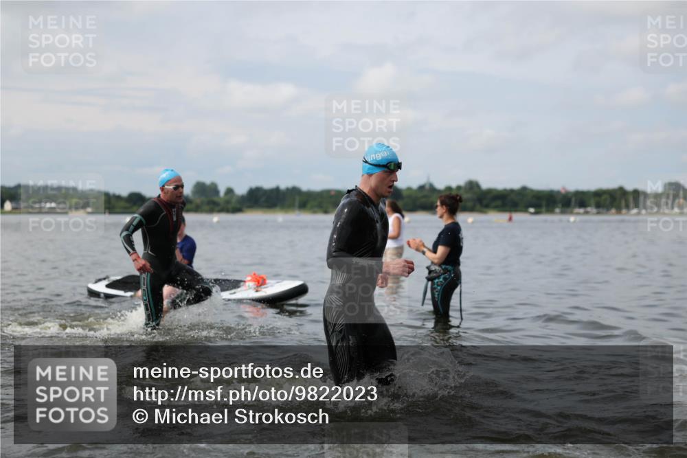 21.06.2026 - Viking Triathlon Michael Strokosch http://msf.ph/oto/9822023 21.06.2026 10:27:01 Schwimmen 7, 25, 176, 426, 547, 575 meine-sportfotos.de