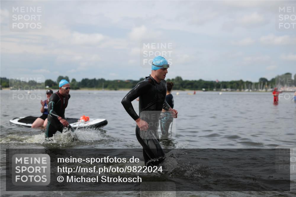 21.06.2026 - Viking Triathlon Michael Strokosch http://msf.ph/oto/9822024 21.06.2026 10:27:02 Schwimmen 7, 25, 176, 426, 547, 575 meine-sportfotos.de