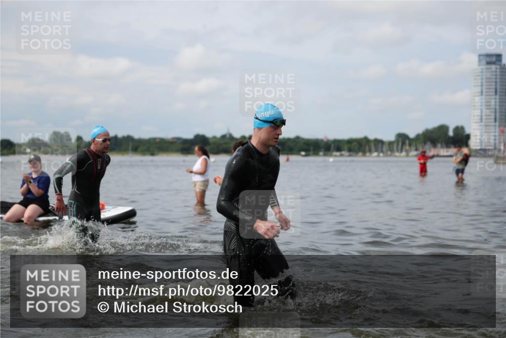 21.06.2026 - Viking Triathlon Michael Strokosch http://msf.ph/oto/9822025 21.06.2026 10:27:02 Schwimmen 7, 25, 176, 426, 547, 575 meine-sportfotos.de