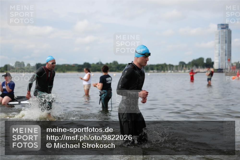 21.06.2026 - Viking Triathlon Michael Strokosch http://msf.ph/oto/9822026 21.06.2026 10:27:02 Schwimmen 7, 25, 176, 426, 547, 575 meine-sportfotos.de