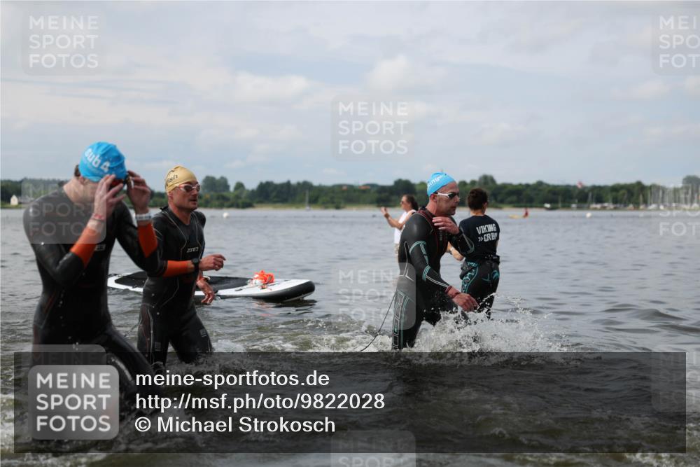 21.06.2026 - Viking Triathlon Michael Strokosch http://msf.ph/oto/9822028 21.06.2026 10:27:03 Schwimmen 7, 25, 176, 426, 547, 575 meine-sportfotos.de
